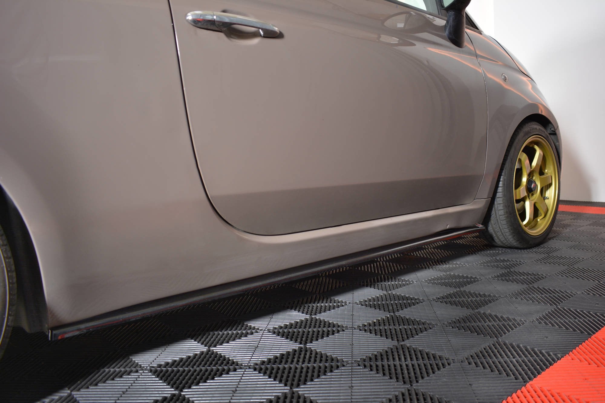Side skirts diffusers fiat 500 hatchback preface