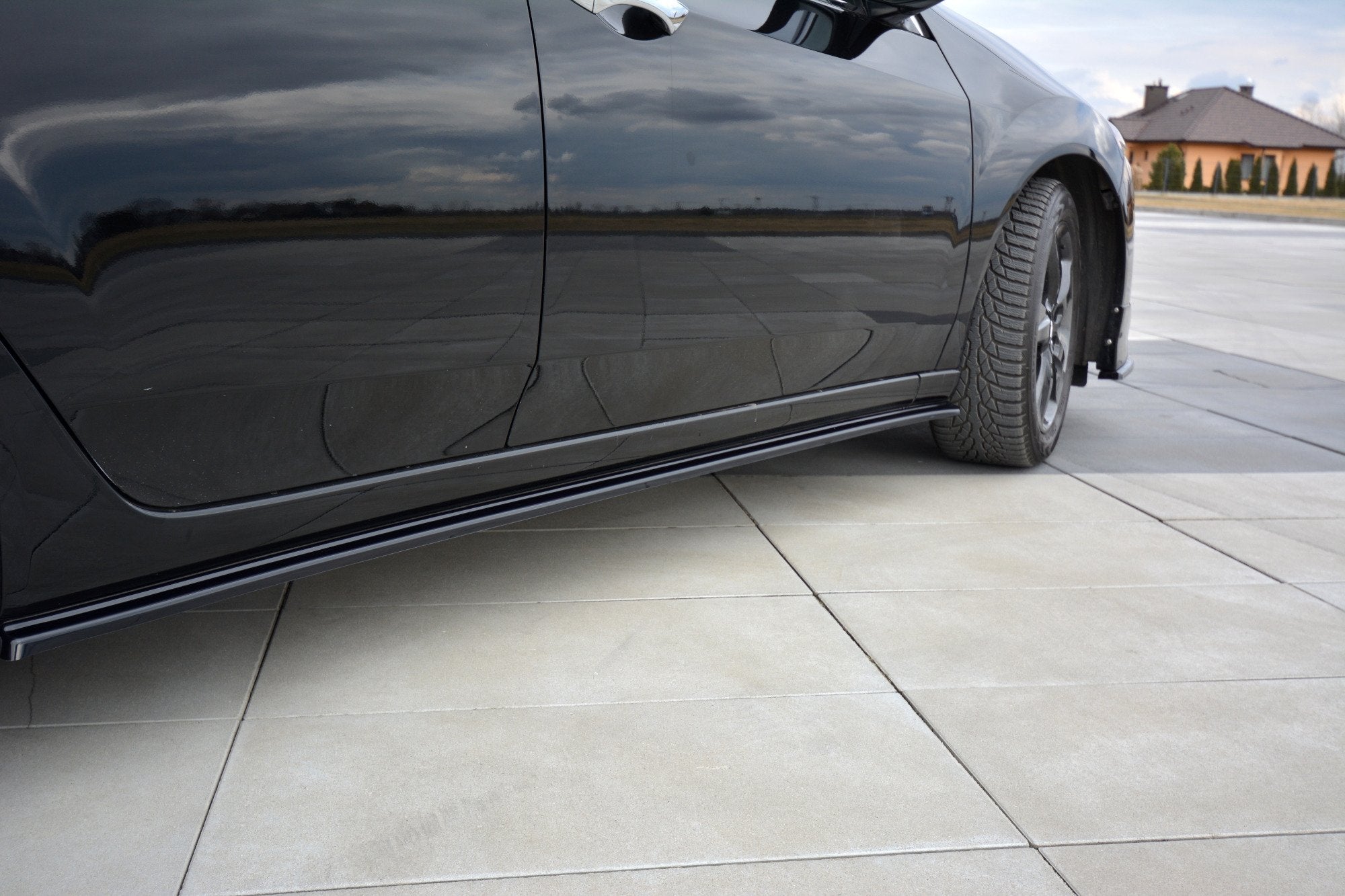 Side skirts diffusers honda accord mk8. (cu-series) preface sedan