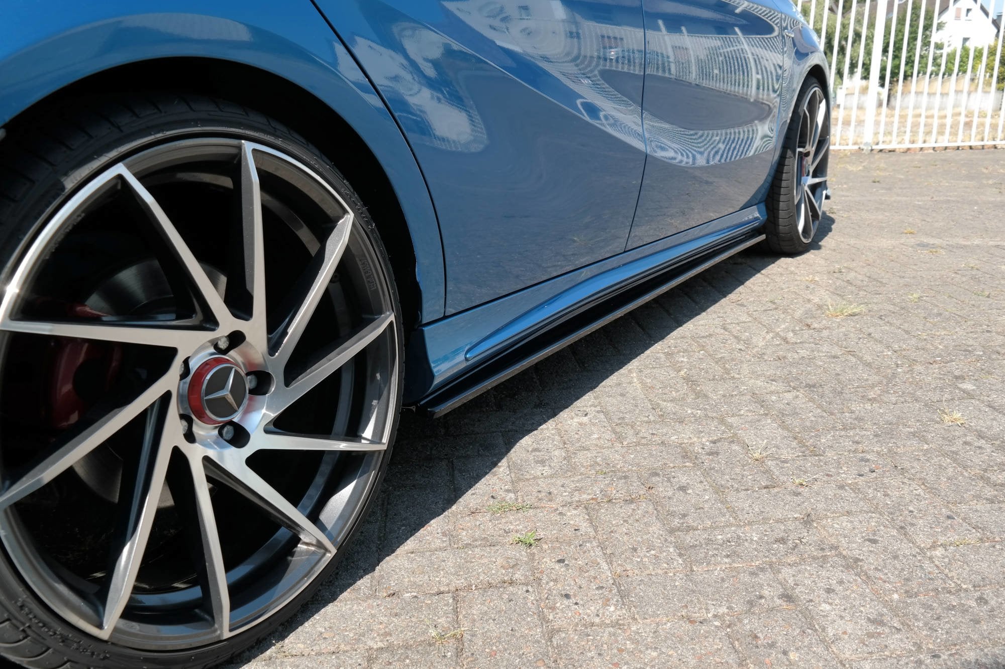 Sivuhameet hajottimet Mercedes-Benz W176 AMG-Line -esitys