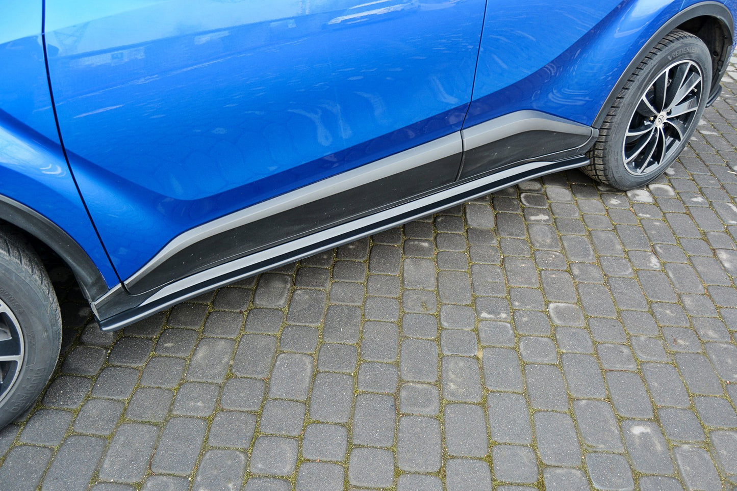 Side skirts diffusers toyota c-hr