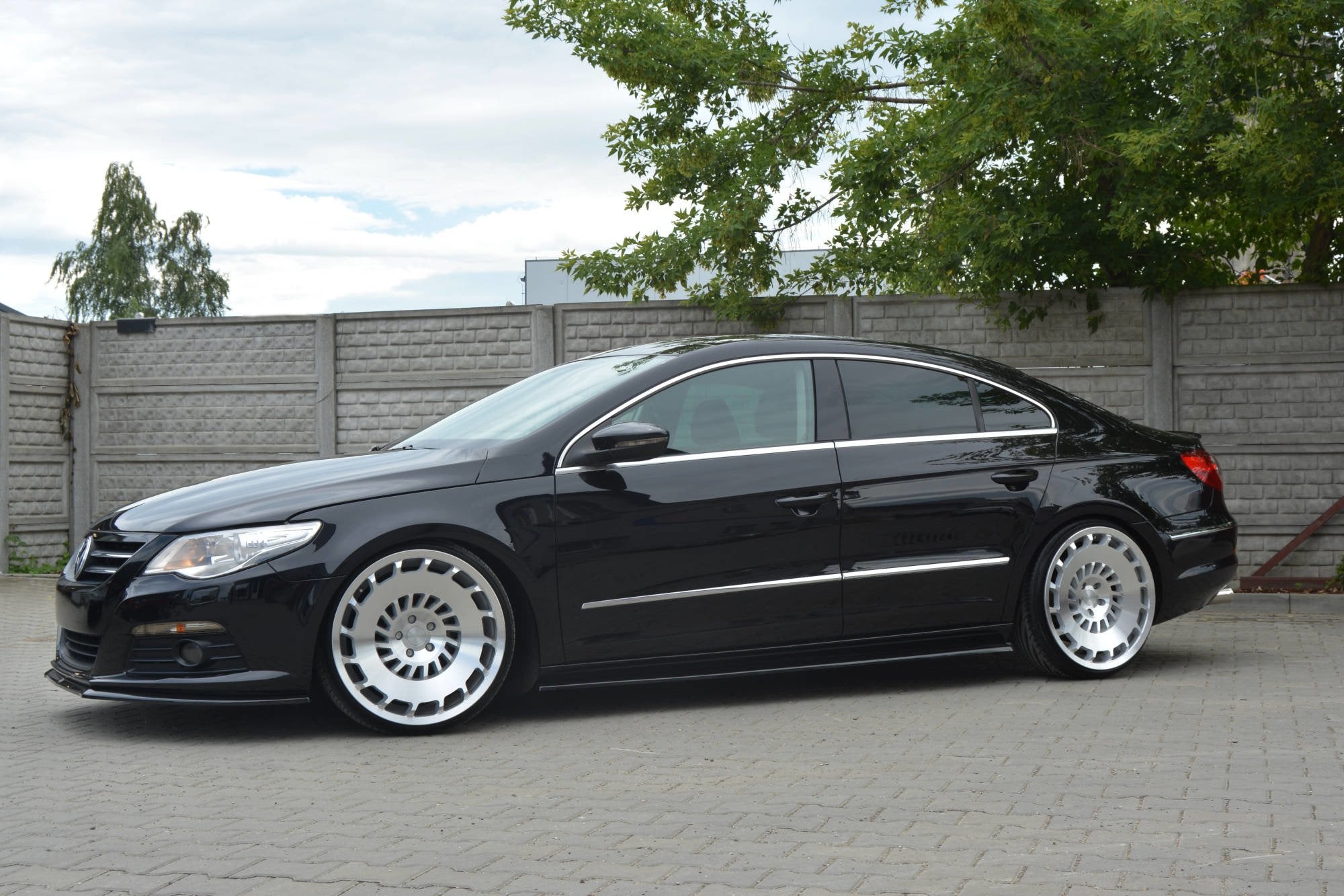 Sivuhameet hajauttajat VW Passat CC -standardi