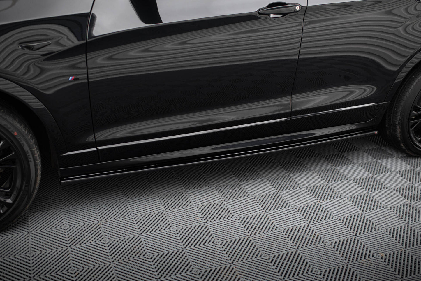 Side skirts diffusers for bmw x4 m-pack