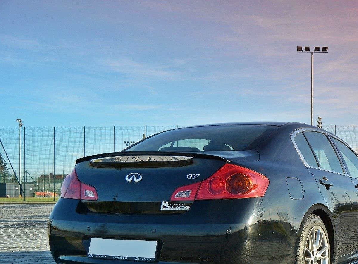 Spoiler cap infiniti g37 siden