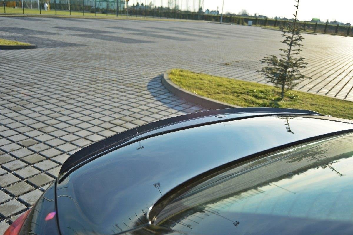 Spoiler cap infiniti g37 siden