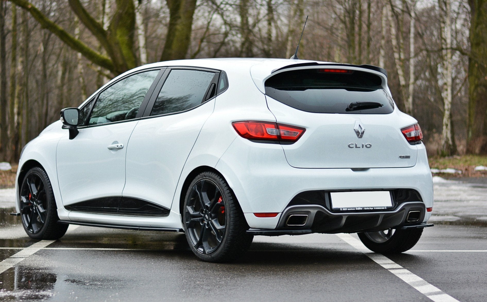 Spoiler cap renault clio mk4 rs