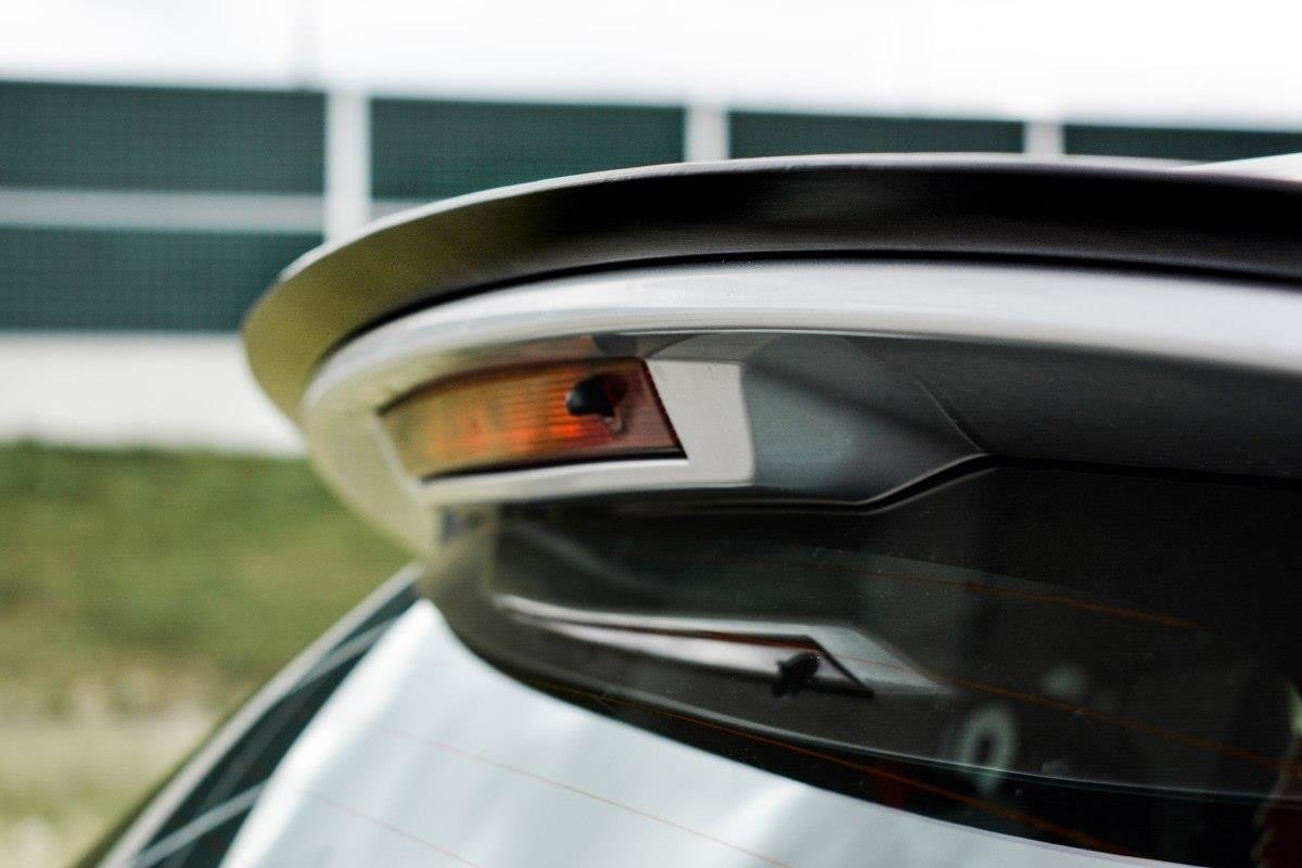 Spoiler cap renault clio mk4