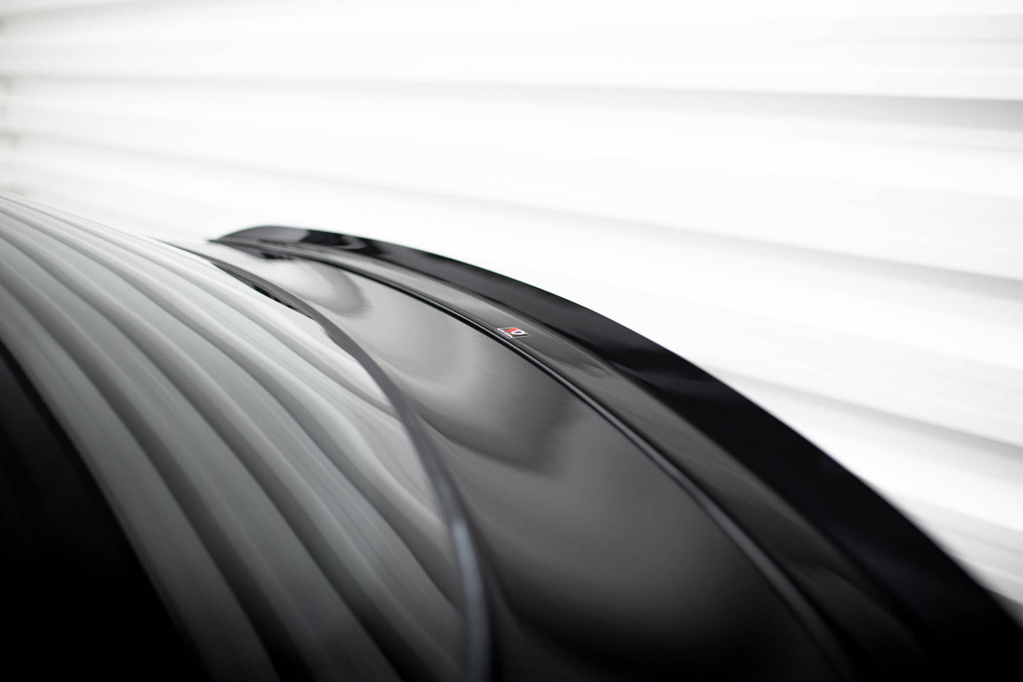 Spoiler cap for bmw x4 m-pack