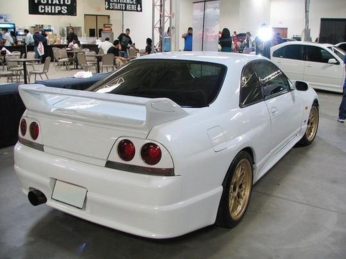 Spoiler Nissan Skyline R33
