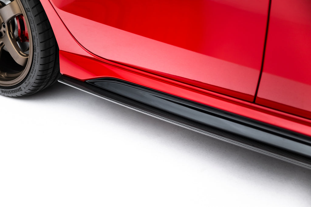 Sæt med prepreg sideskørter til kulfiber til Audi RS3 sedan 8y facelift