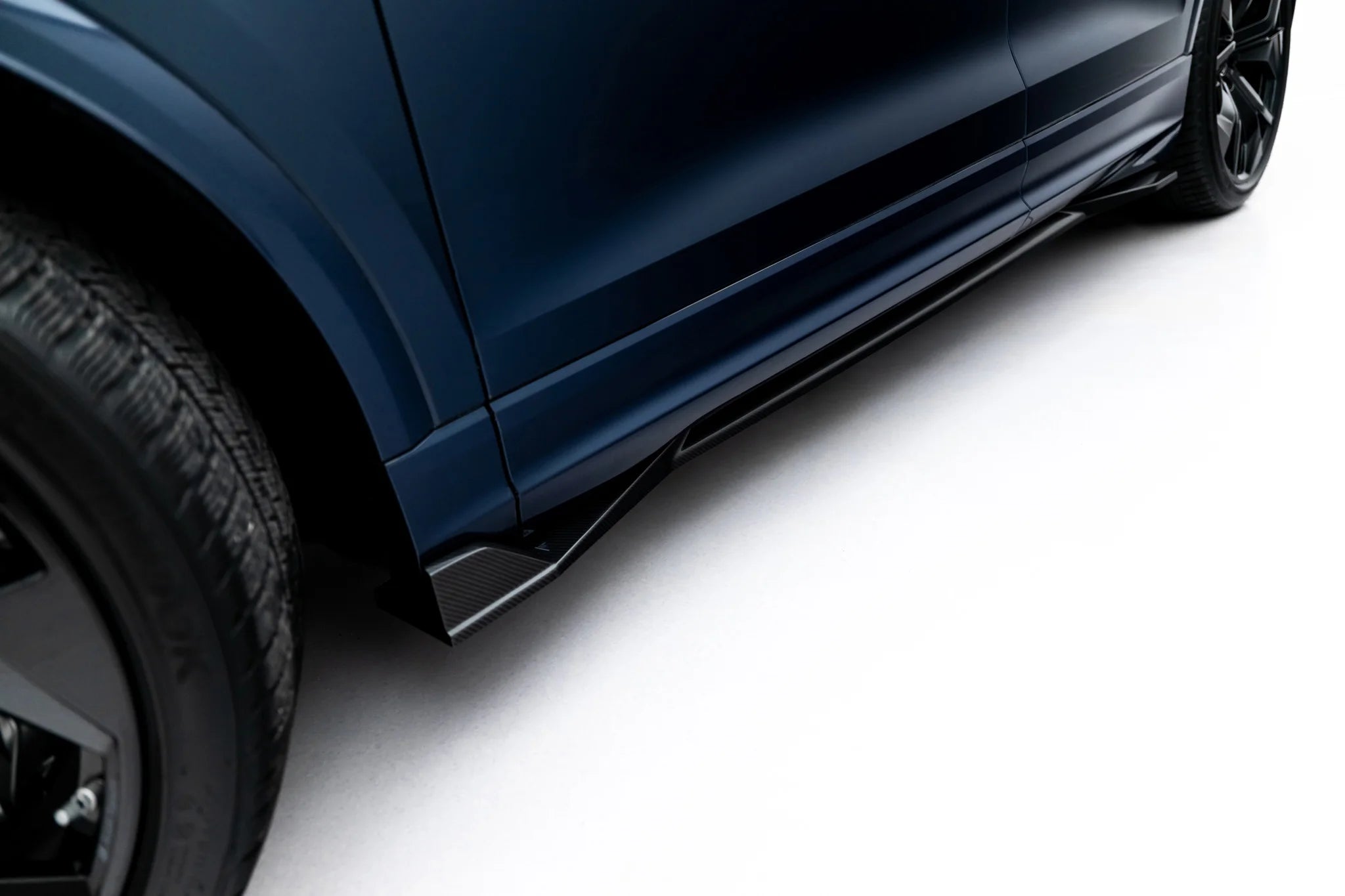 Sett med prepreg karbonfiber splittere audi rsq8 mk1 ansiktsløftning