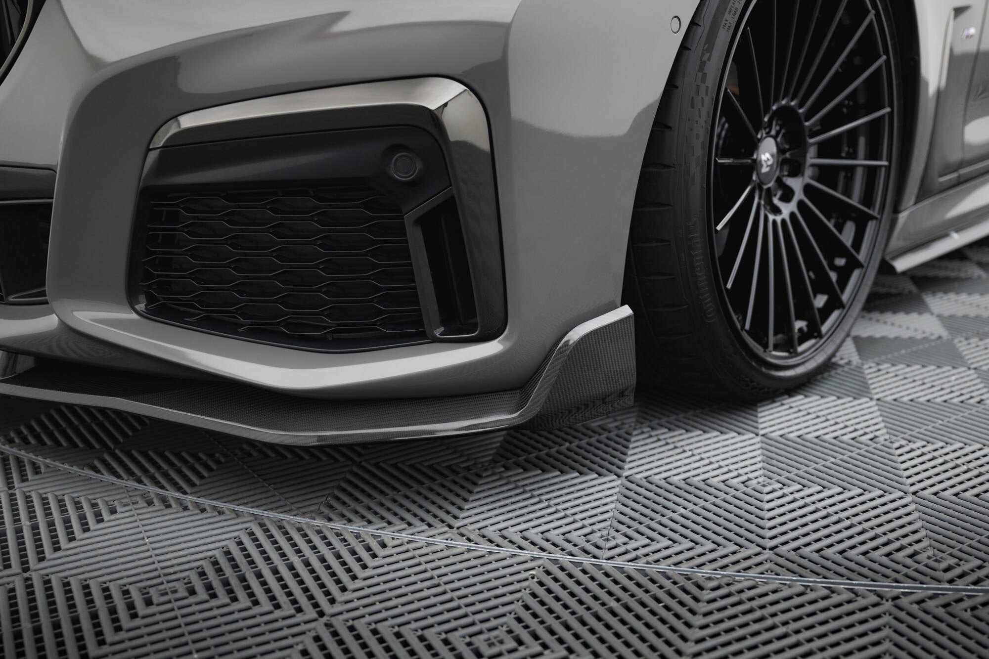 Set of prepreg carbon fiber splitters bmw 7 m-pack g11 facelift