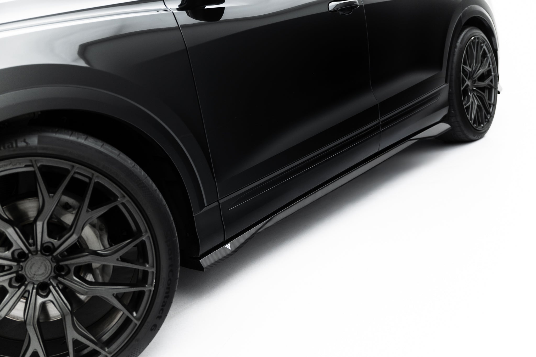 Set of prepreg carbon splitters audi q8 s-line mk1 facelift