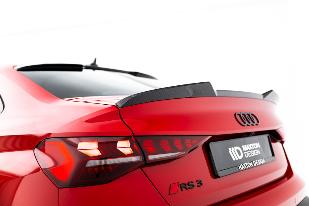 Sæt med prepreg carbon splittere til Audi RS3 sedan 8y facelift