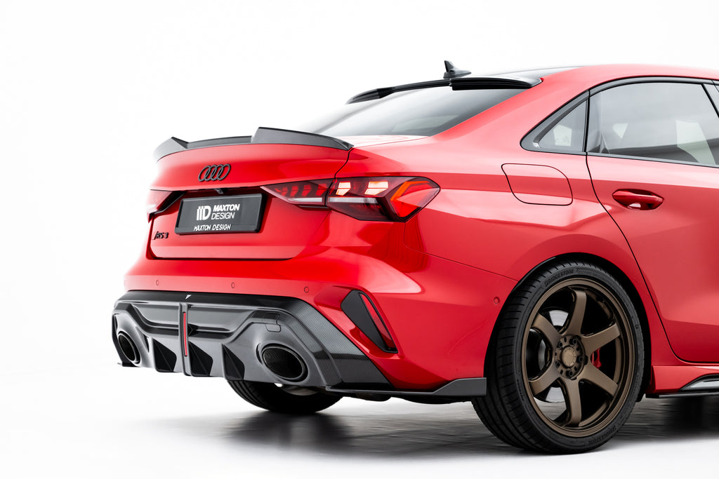 Sæt med prepreg carbon splittere til Audi RS3 sedan 8y facelift