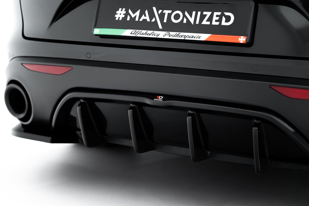 Alfa Romeo Stelvio Mk1:n splitterisarja