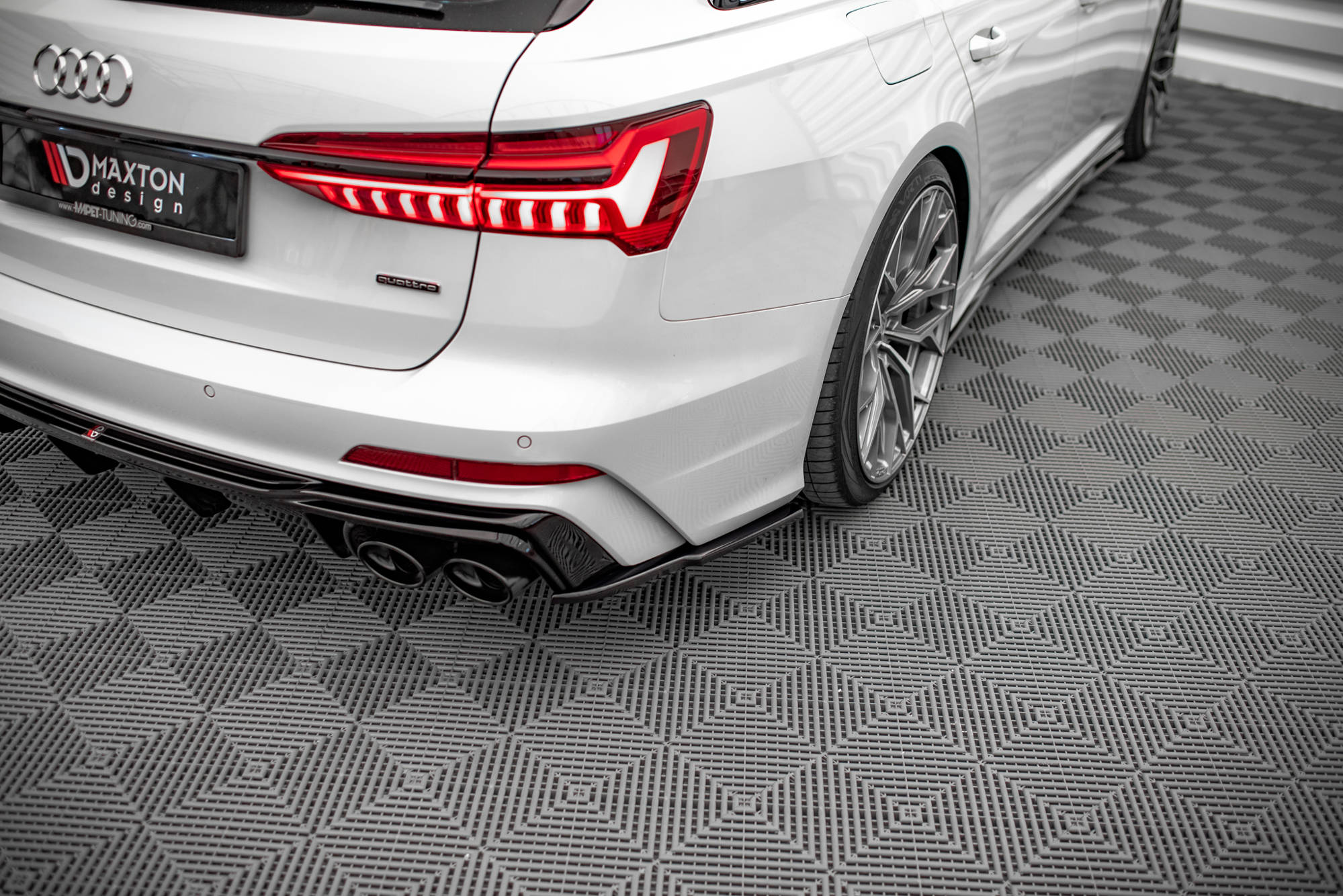 Sæt med splitters Audi A6 S-Line sedan / S6 siden C8