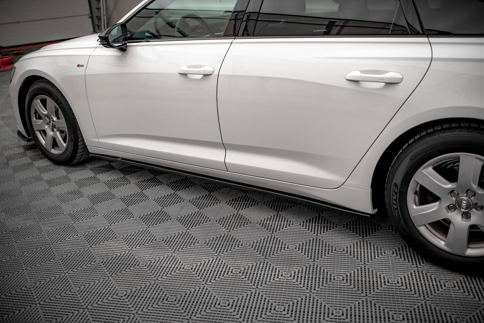 Set of splitters audi a6 sedan c8