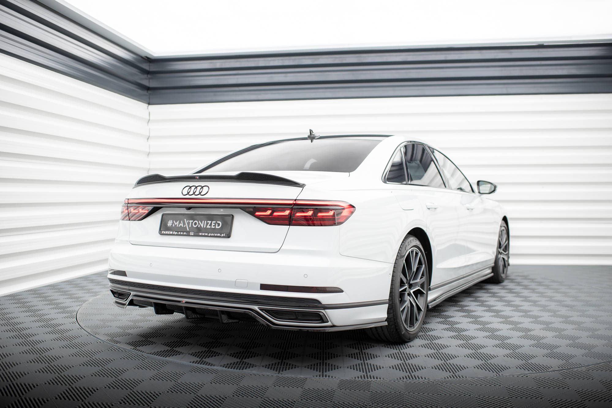 Set of splitters audi a8 s-line d5