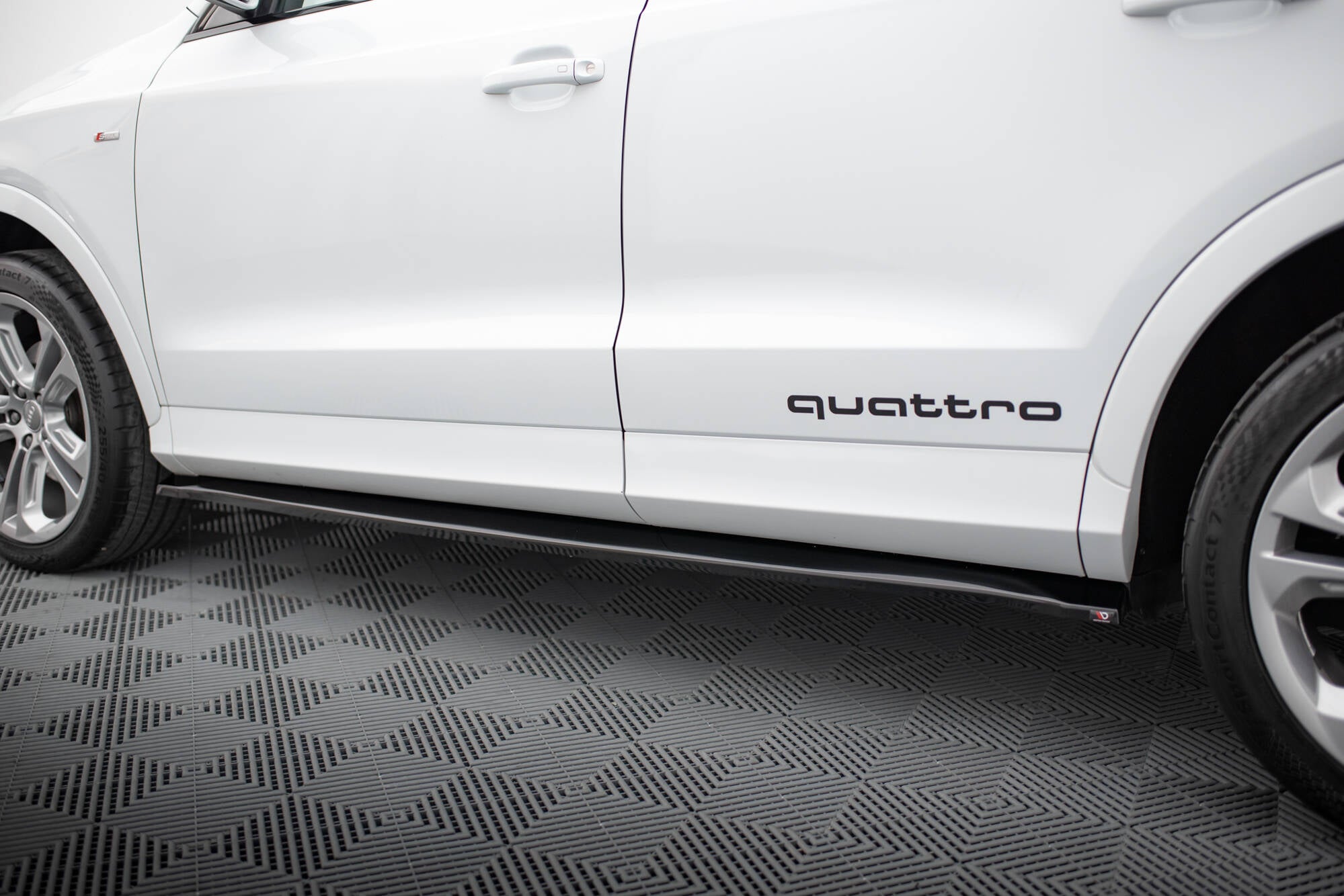 Sæt med splitters Audi Q3 S-line 8u