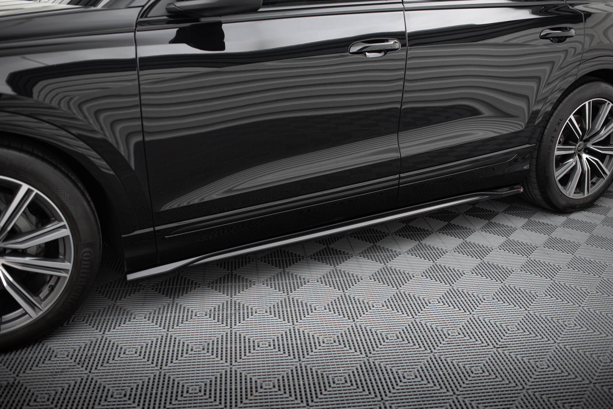 Set of splitters audi sq8 / q8 s-line mk1 facelift