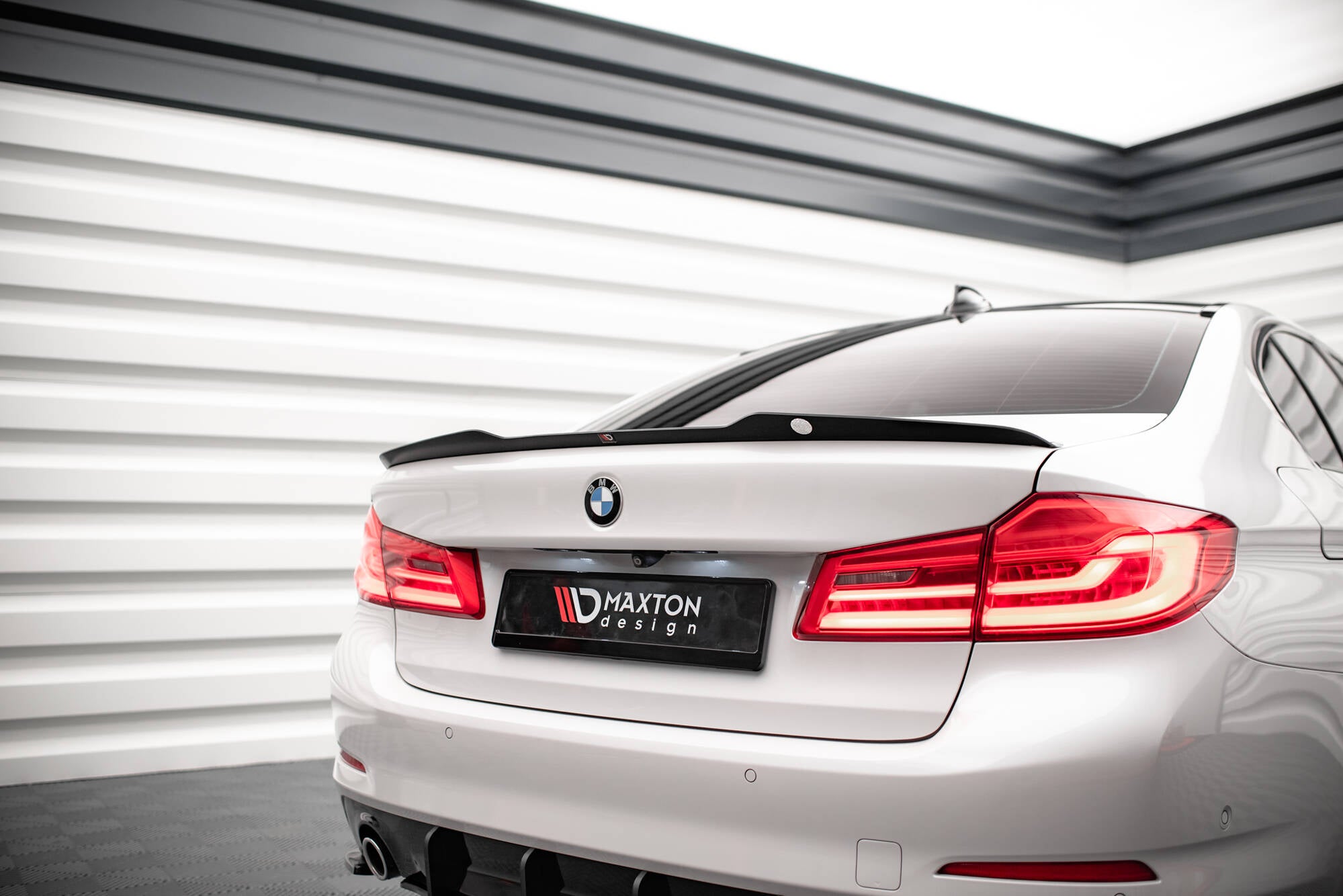 Sæt med splitters BMW 5 siden G30