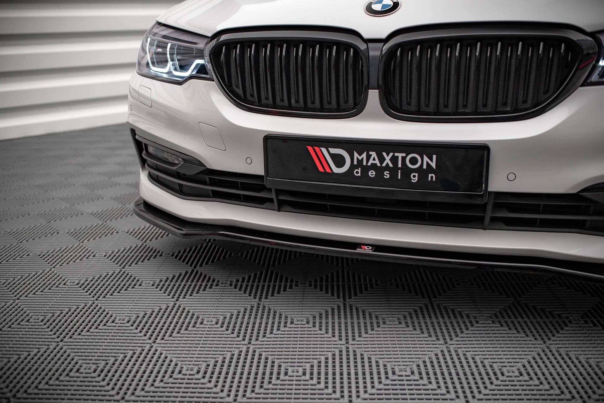 Sæt med splitters BMW 5 siden G30