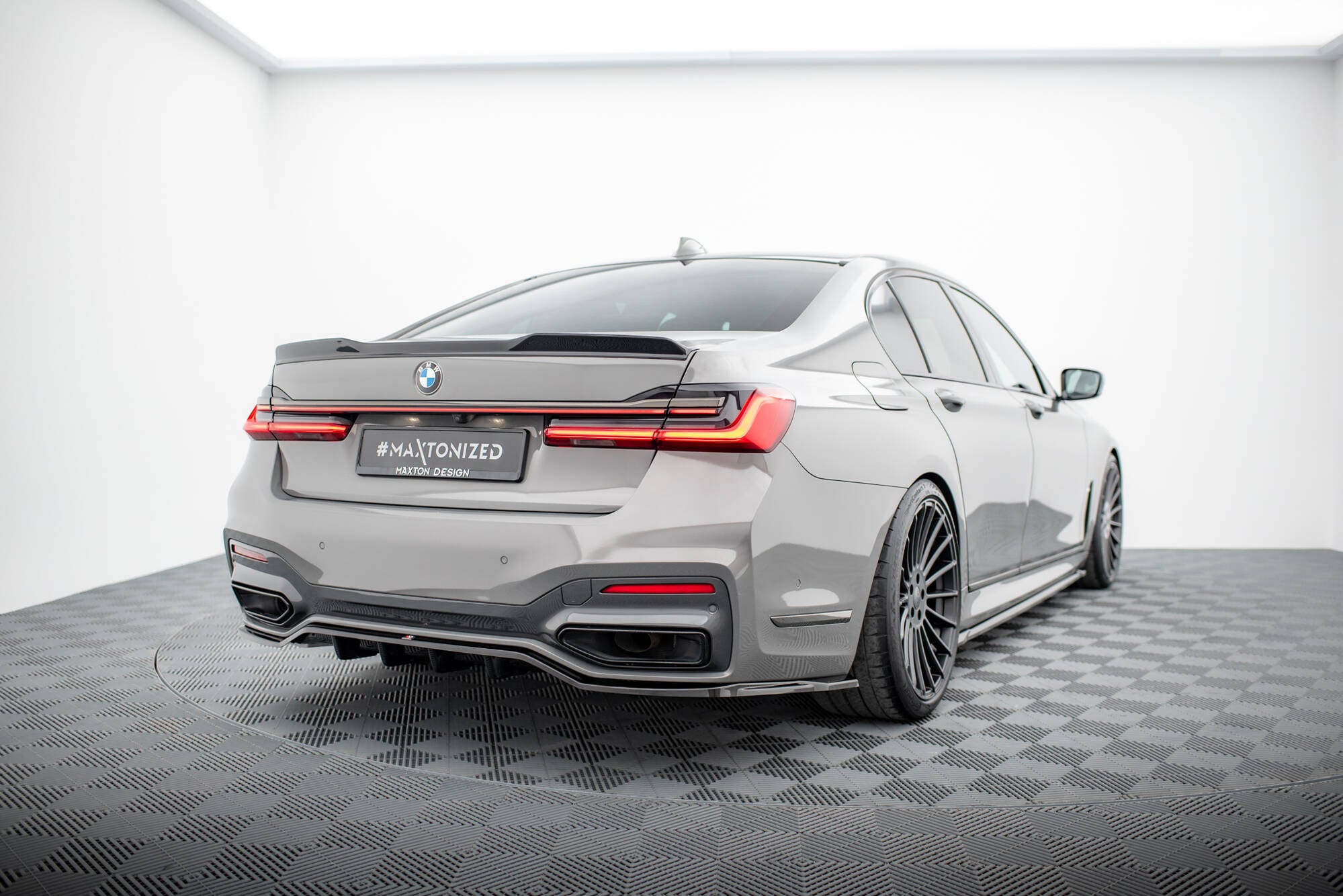 Sæt med splitters BMW 7 G11 M-Pack ansigtsløftning