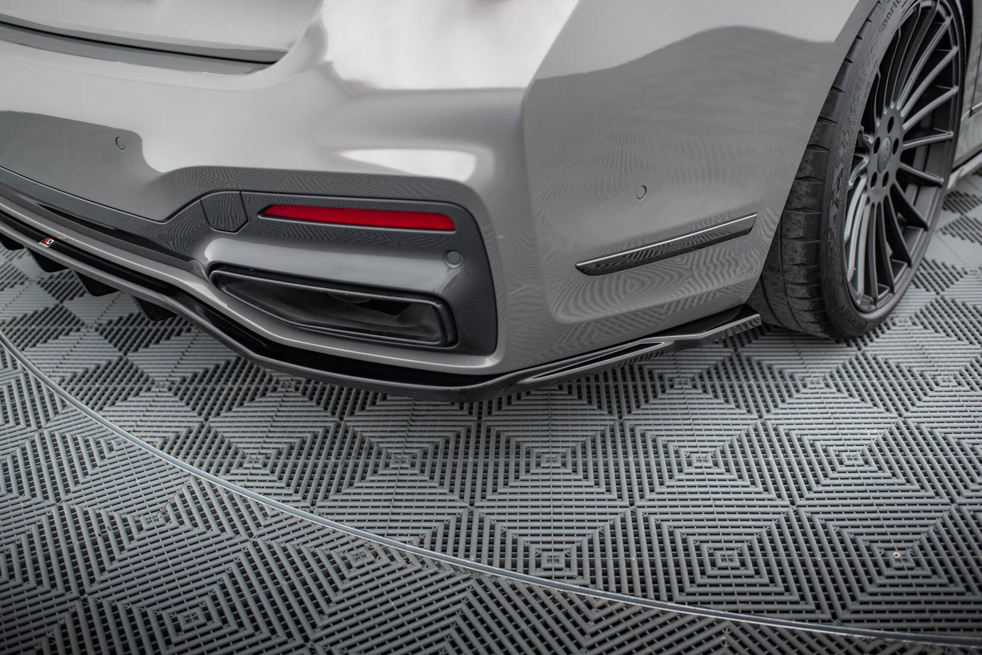 Sæt med splitters BMW 7 G11 M-Pack ansigtsløftning