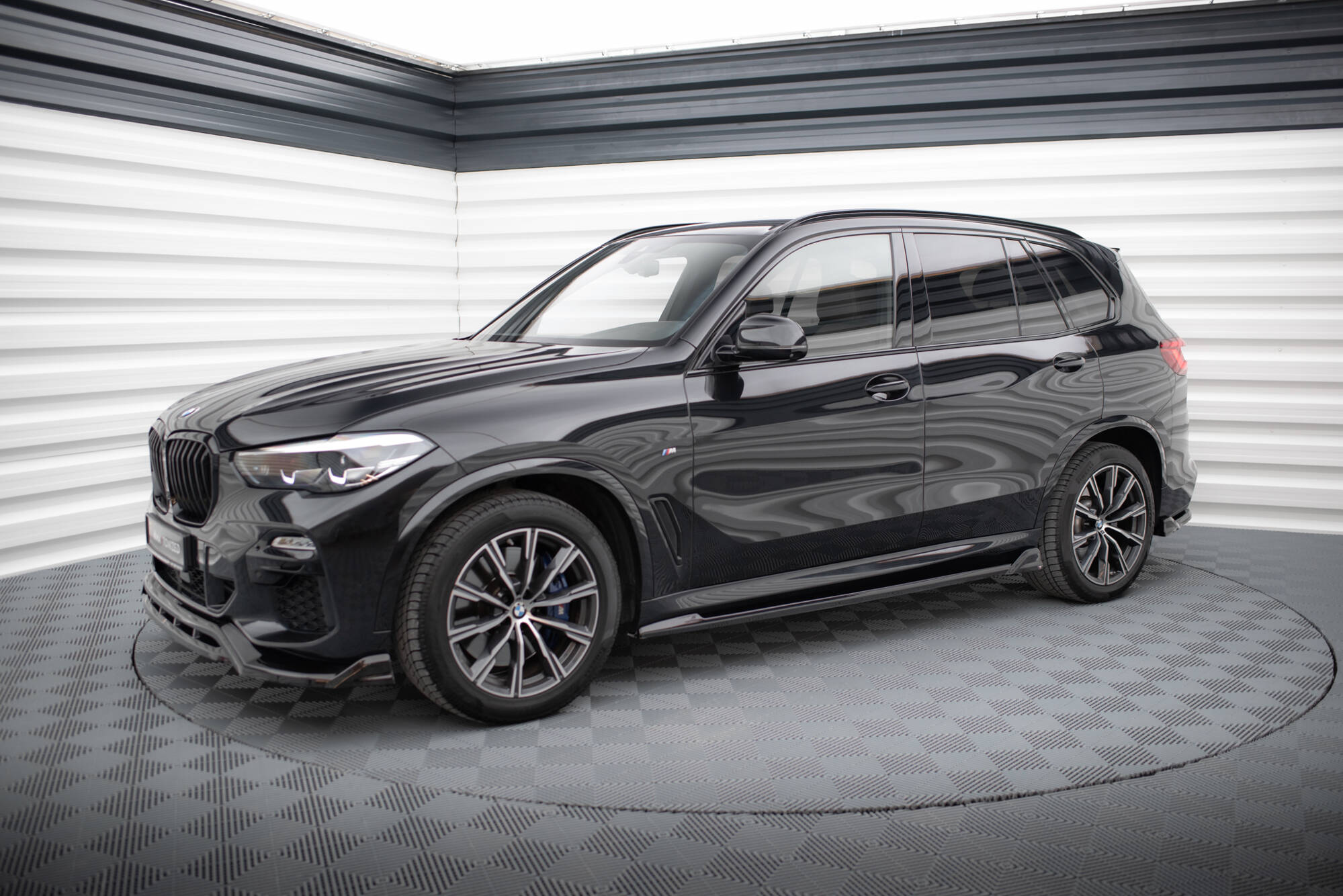 Sarja jakajamerkki BMW X5 M-PACK G05
