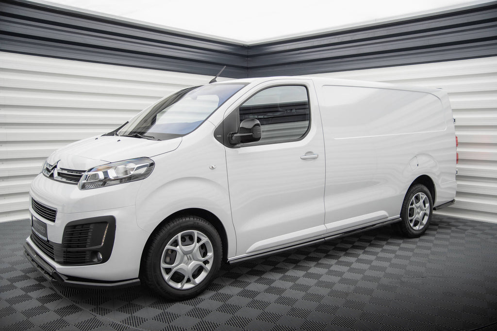 Sarja jakautujia Citroen Jumpyn l3 MK3