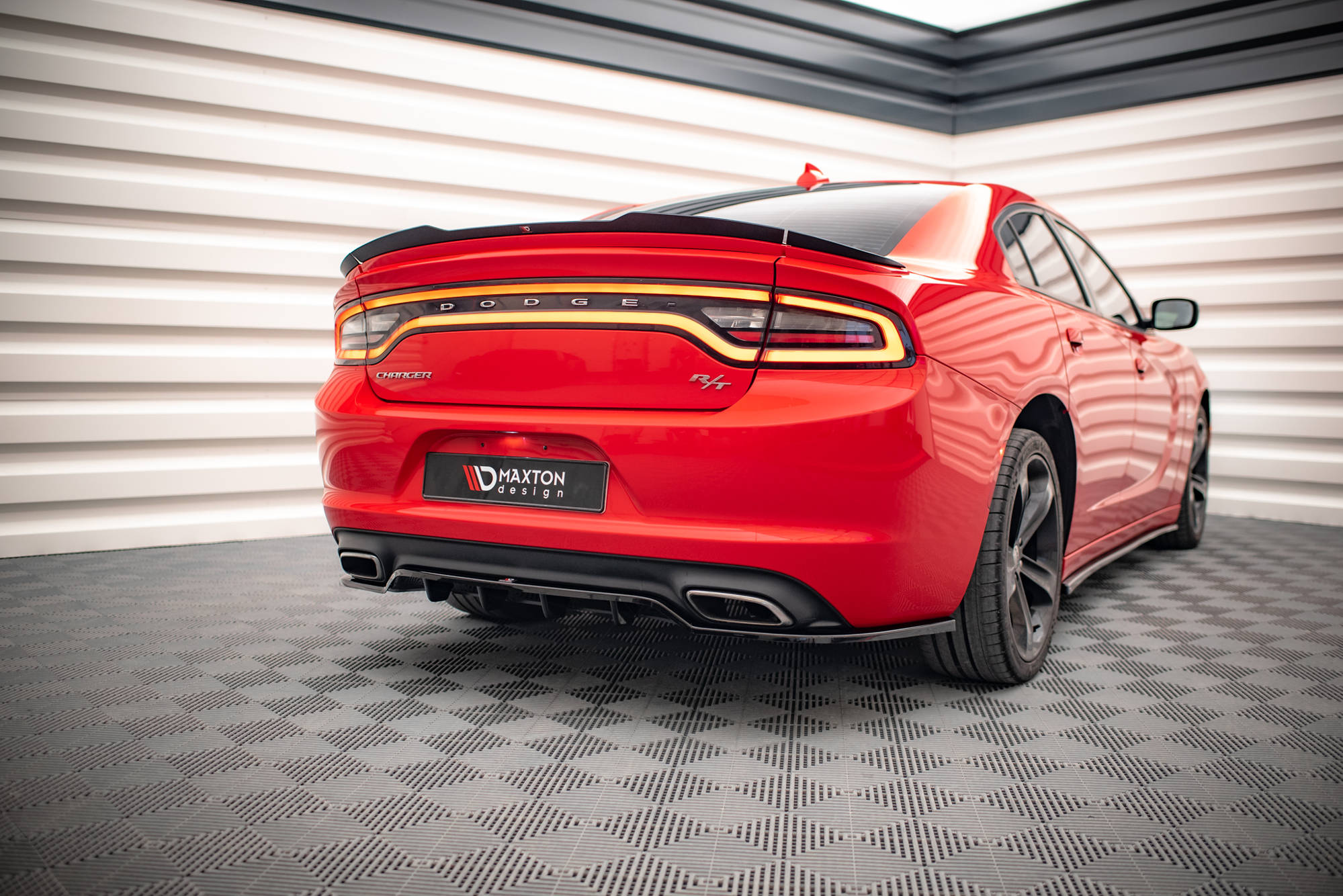 Sarja Splitters Dodge Charger RT MK7 Facelift