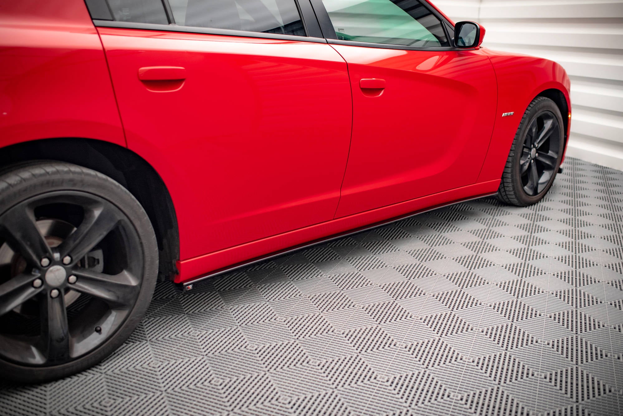 Sarja Splitters Dodge Charger RT MK7 Facelift