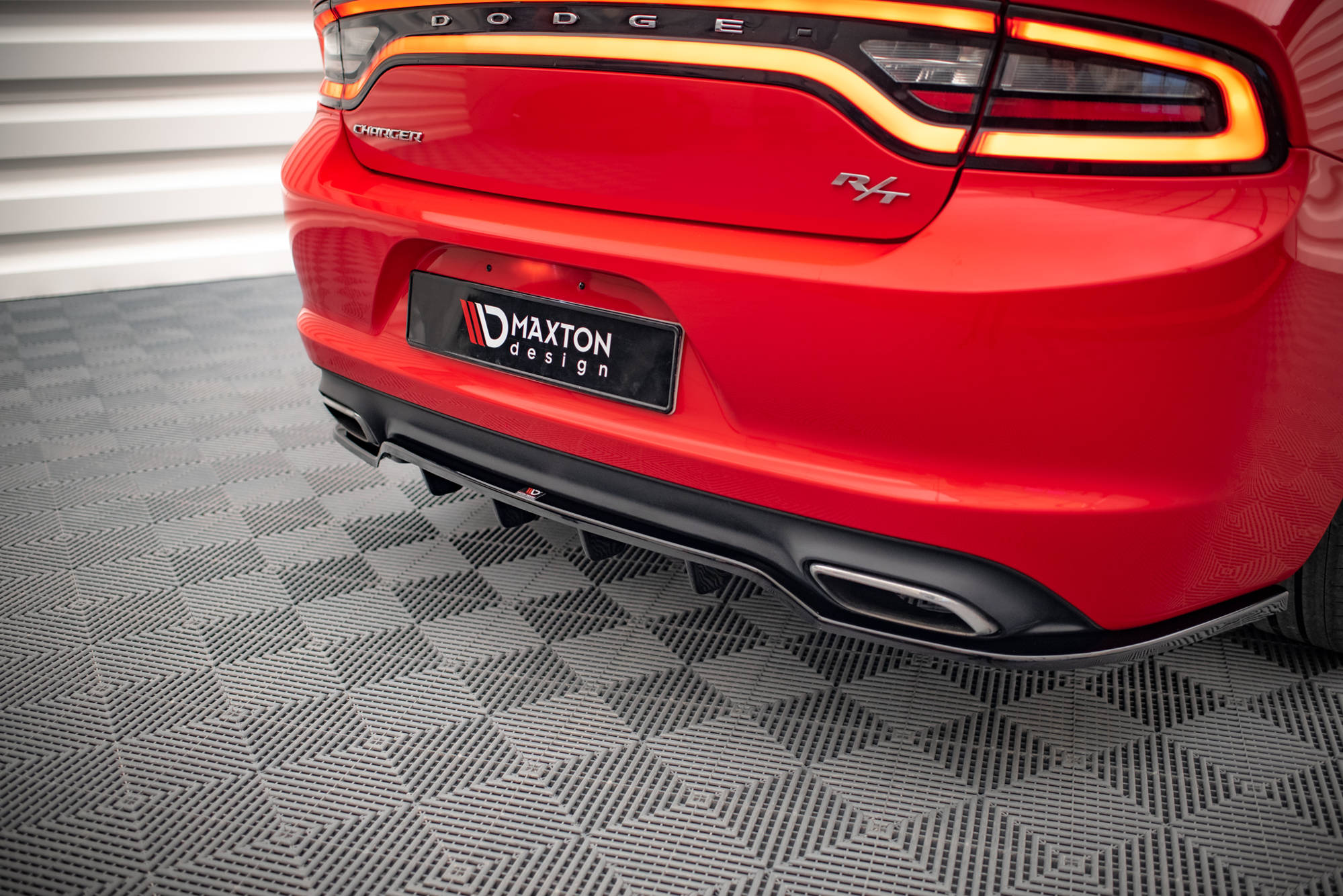 Sarja Splitters Dodge Charger RT MK7 Facelift