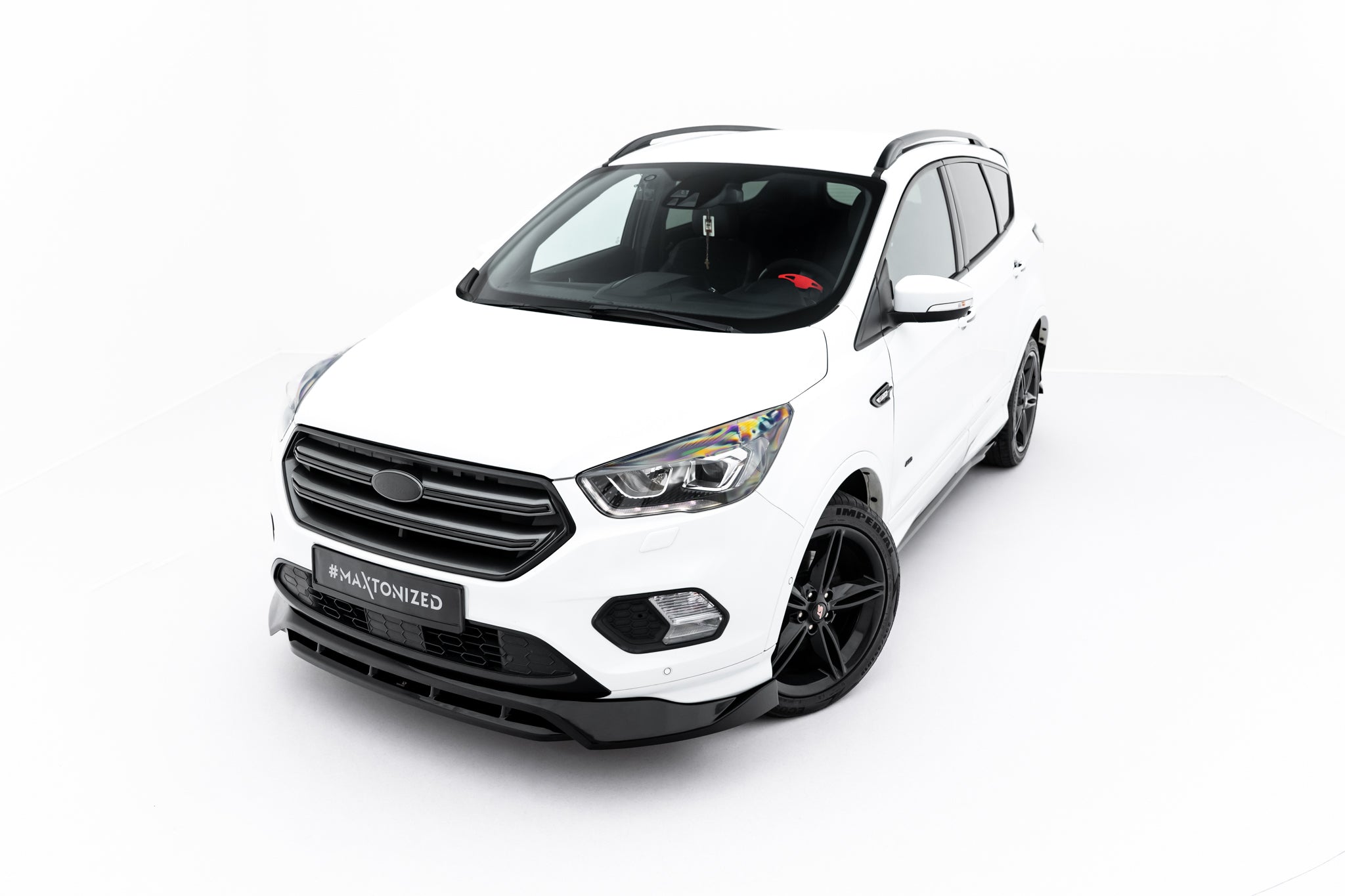 Ford Kuga St-Line mk2 faceliftin splitterit