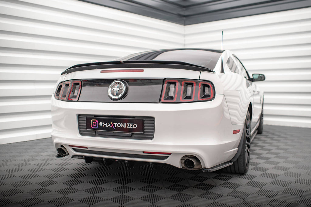 Sæt med splitters Ford Mustang Mk5 ansigtsløftning