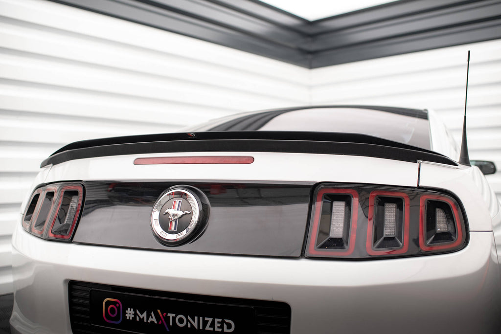 Sæt med splitters Ford Mustang Mk5 ansigtsløftning