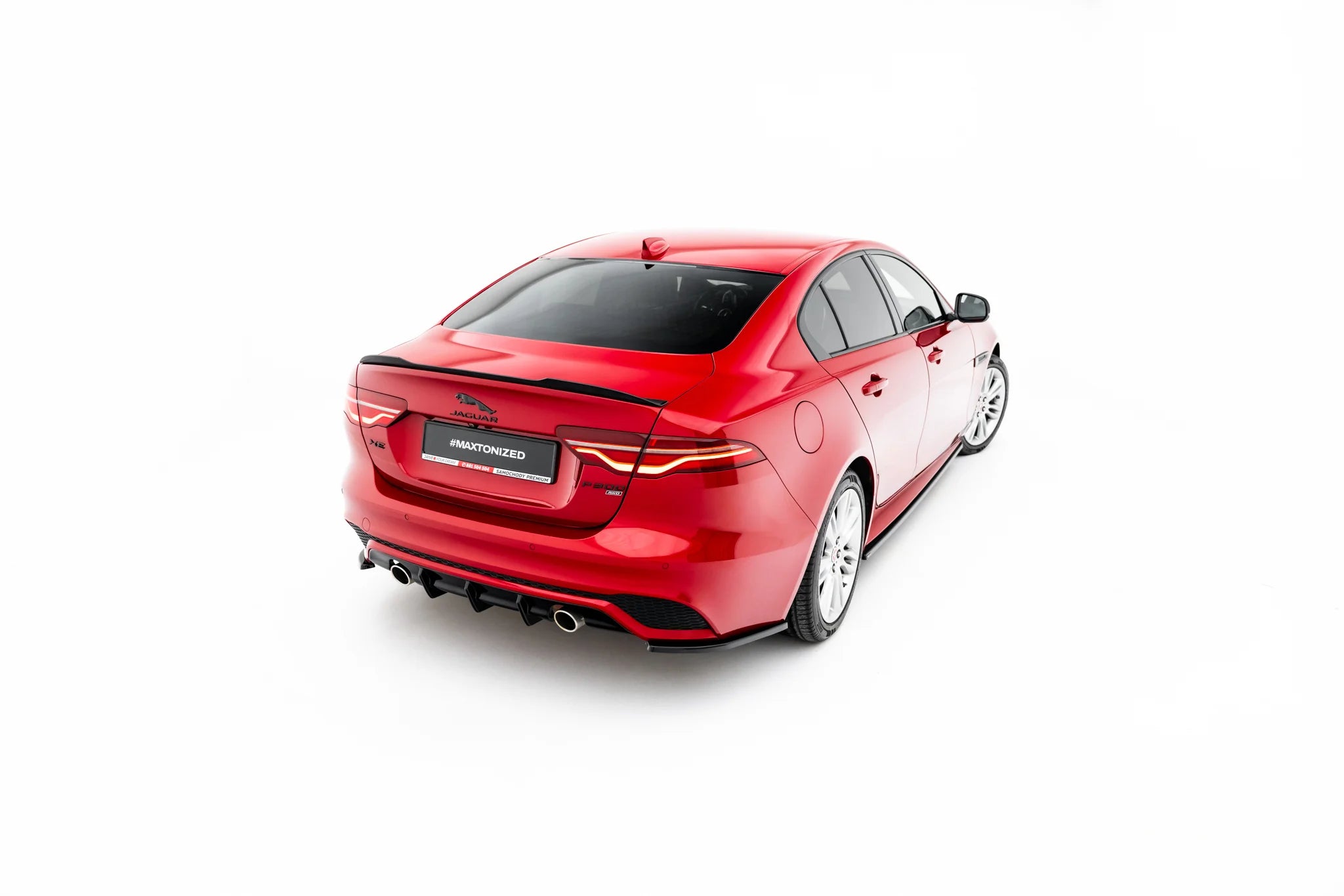 Set of splitters jaguar xe r-dynamic x760 facelift