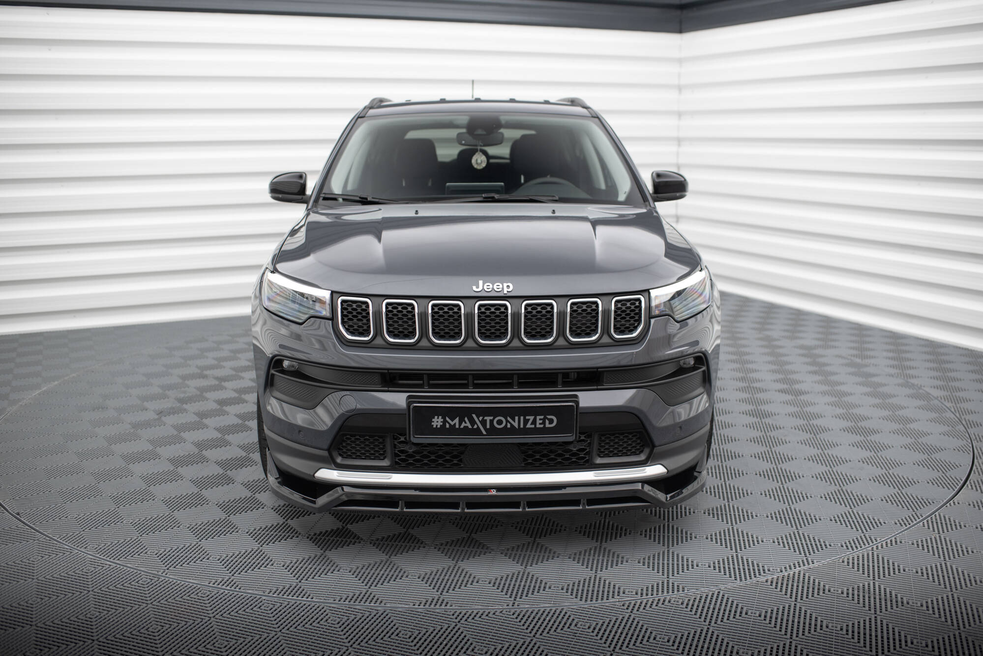 Sarja Jeep Compass Limited MK2 -kasvojenkorotus