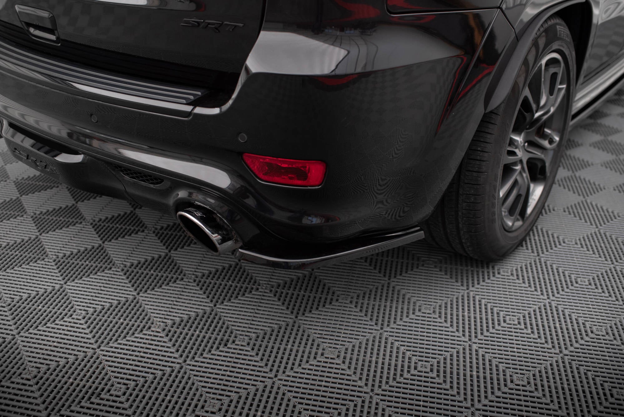 Sarja Jeep Grand Cherokee SRT WK2 FaceLift