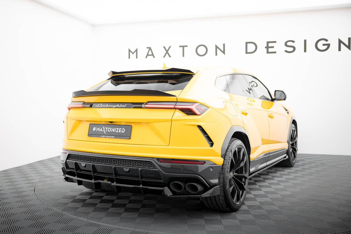 Set of splitters lamborghini urus mk1