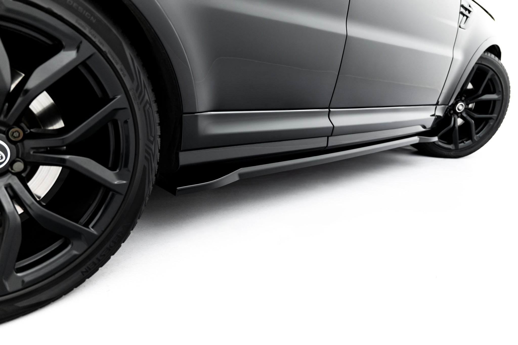 Jakoketjusarja Land Rover Range Rover SVR mk2 faceliftille