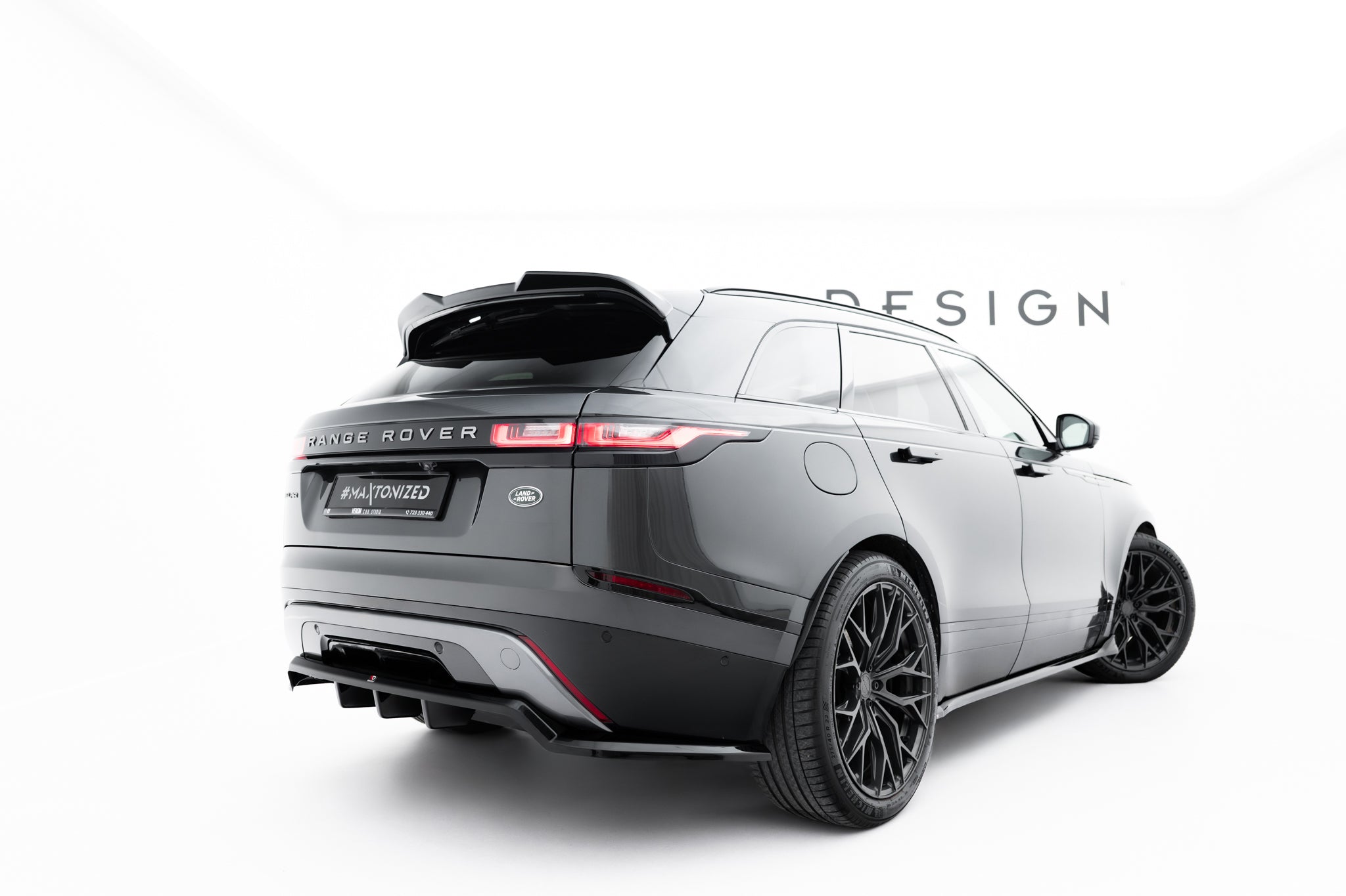 Jakosarja Land Rover Range Rover Velar R-Dynamic mk1 (sarja ei ole yhteensopiva vetokoukun kanssa)