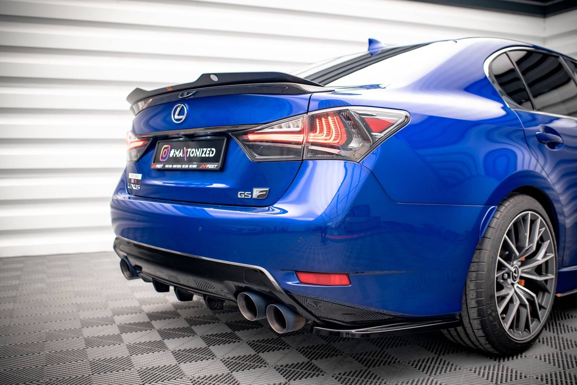 Sæt med splitters lexus gs f mk4 ansigtsløftning