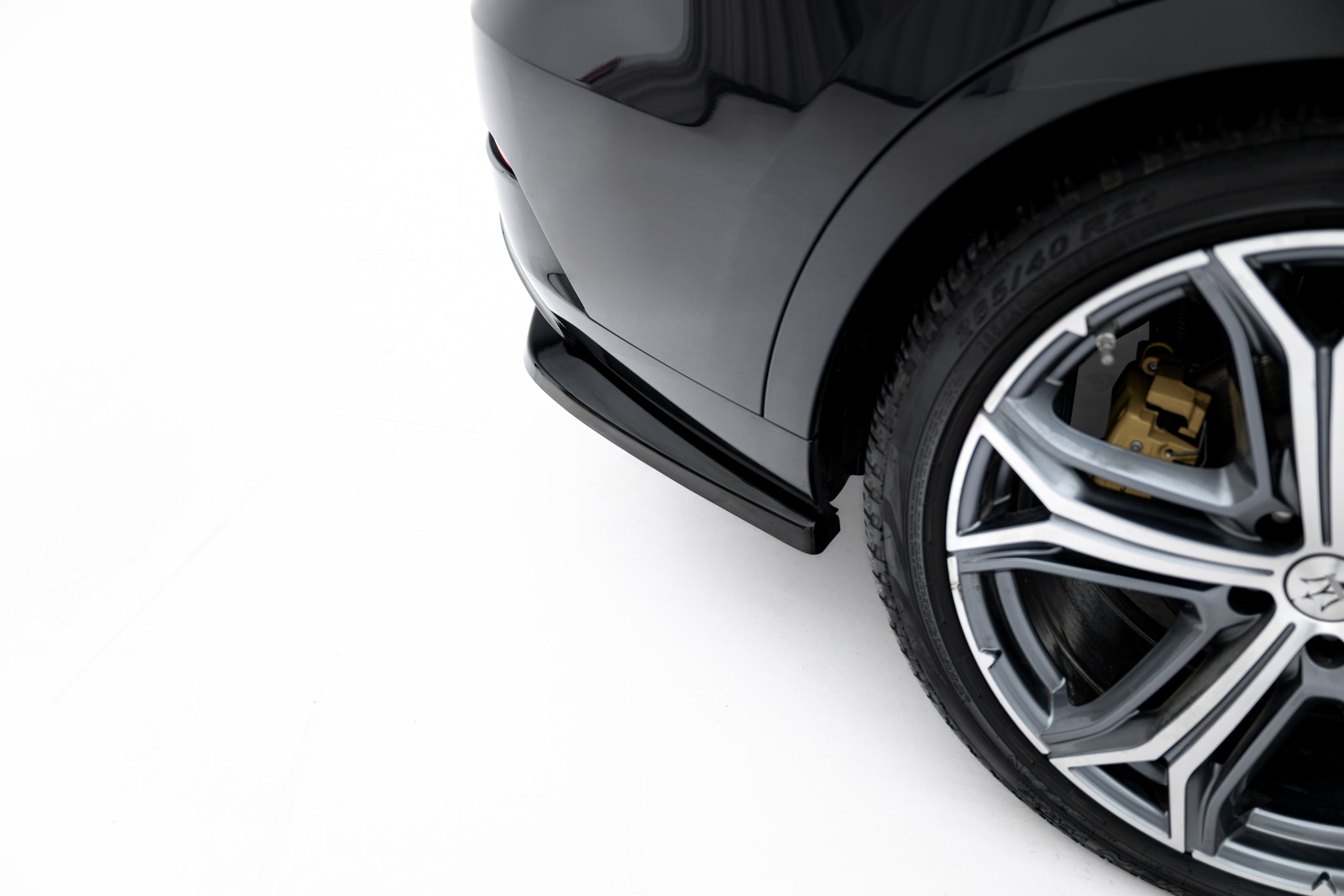 Maserati Levante GT mk1 faceliftin splitterisarja