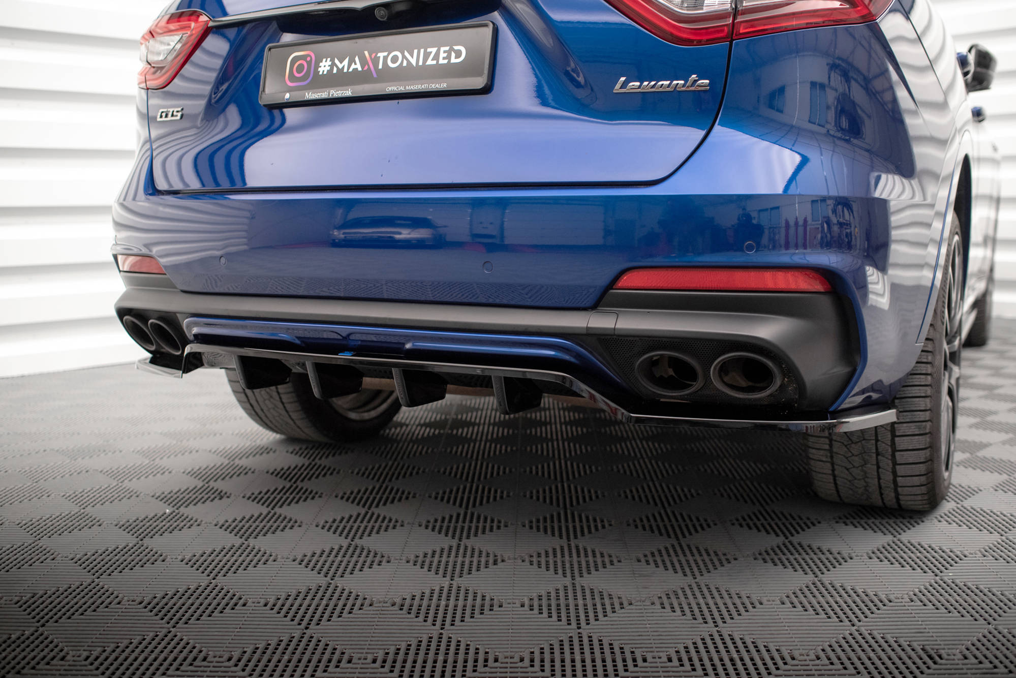 Set of splitters maserati levante gts mk1