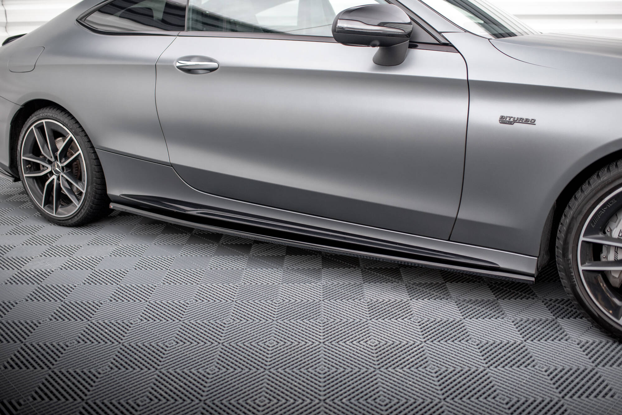 Sarja jakautujat Mercedes-AMG C43 Coupe C205 Facelift