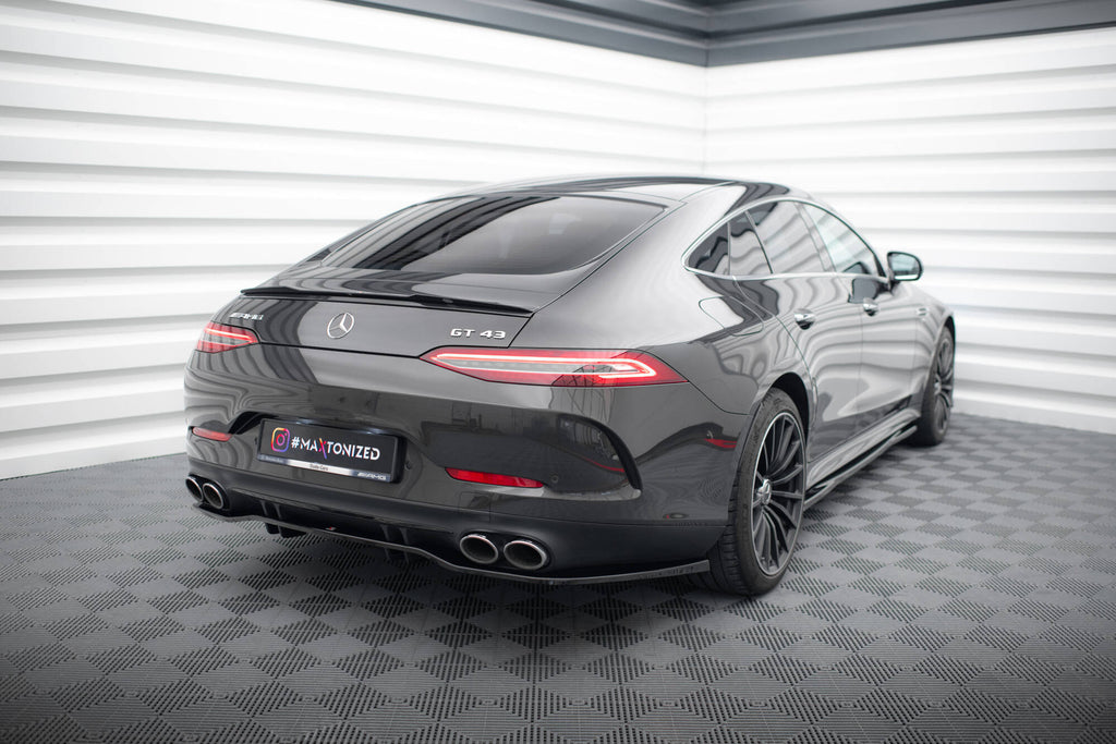 Sarja Mercedes-AMG GT 53 4 -oven kupeus