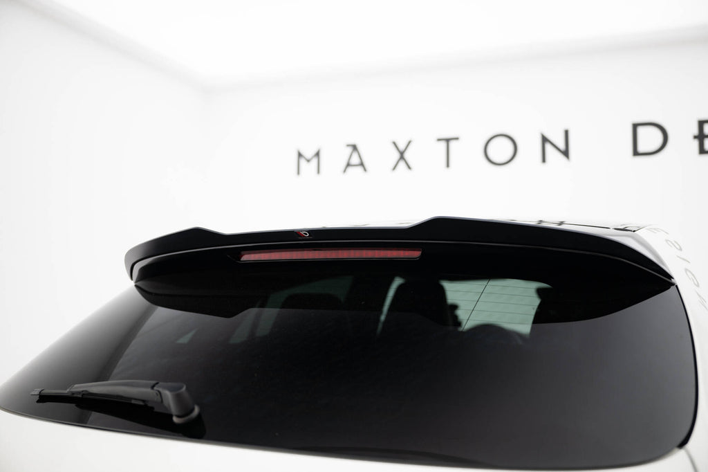 Sarja jakautujia Mercedes-Benz Cla Shooting Brake AMG-Line X117