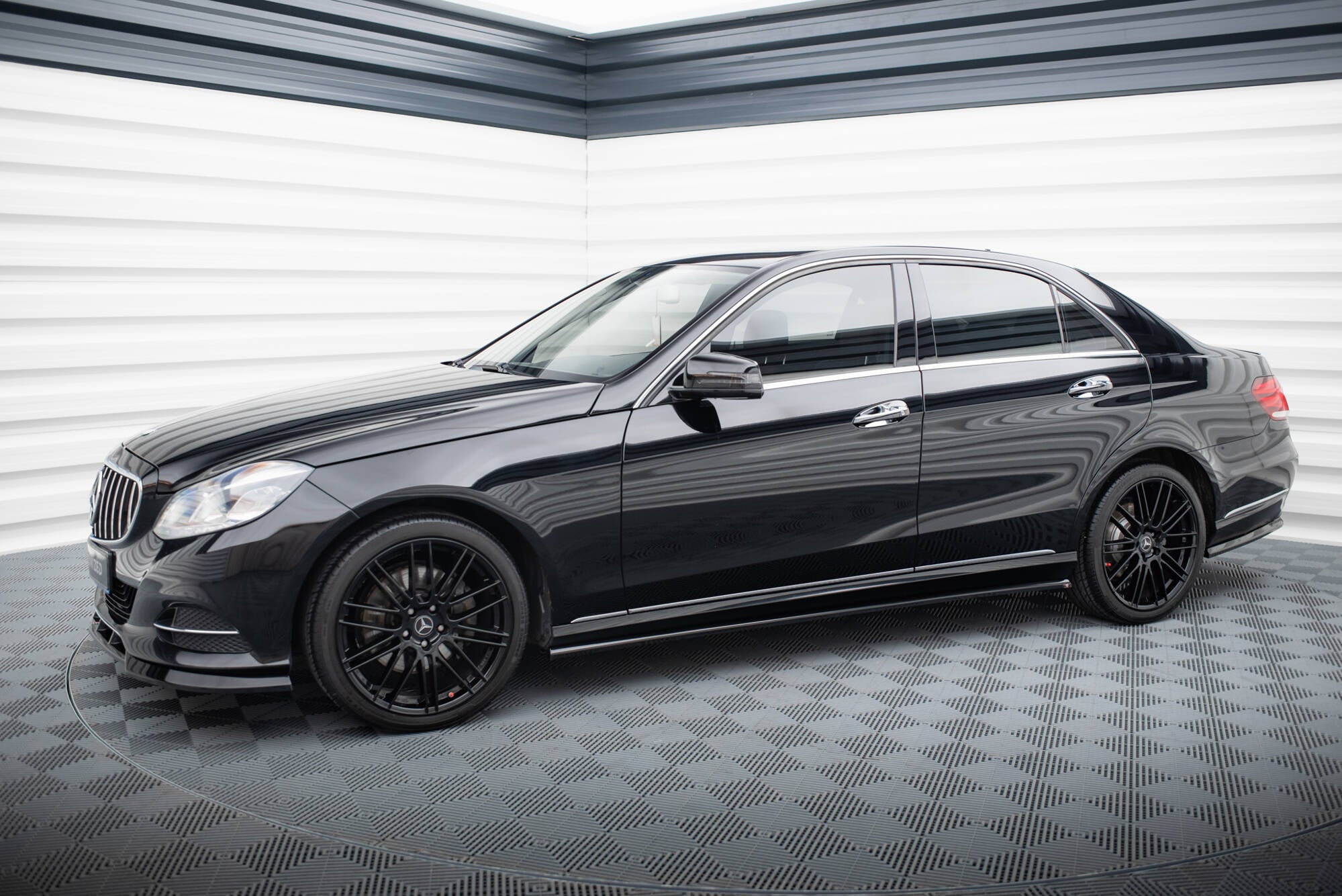 Set of splitters mercedes-benz e sedan w212 facelift