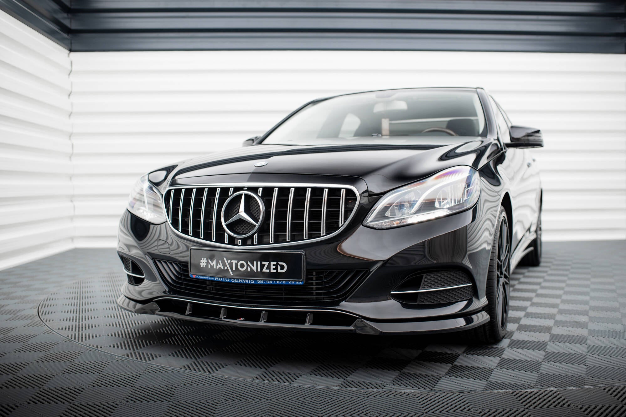 Set of splitters mercedes-benz e sedan w212 facelift